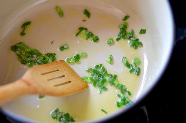 preparing base for mussels cooking-mussels