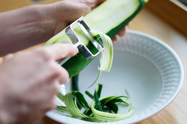 peeling zoodles