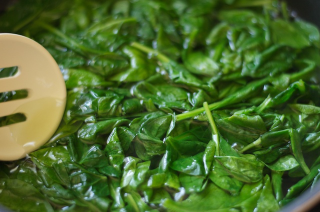 blanching spinach