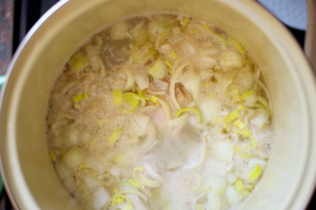 Cock-a-leekie Soup Recipe (paleo, primal, gluten-free)