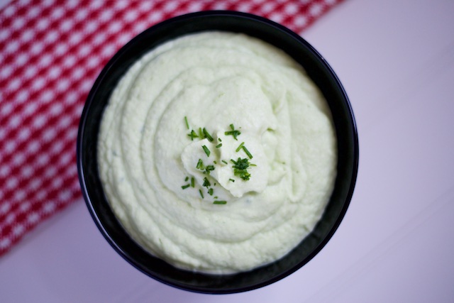 Sour Cream and Chive Cauliflower Mash Recipe [paleo, primal, gluten-free]