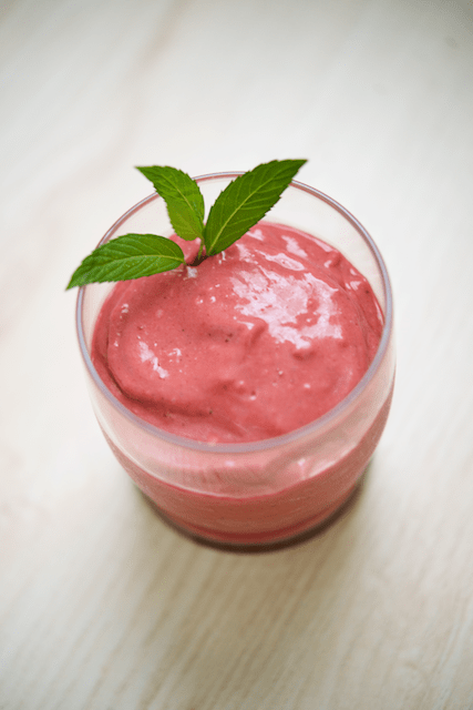 Avocado, Beet and Strawberry Smoothie Recipe [paleo, primal, gluten-free]